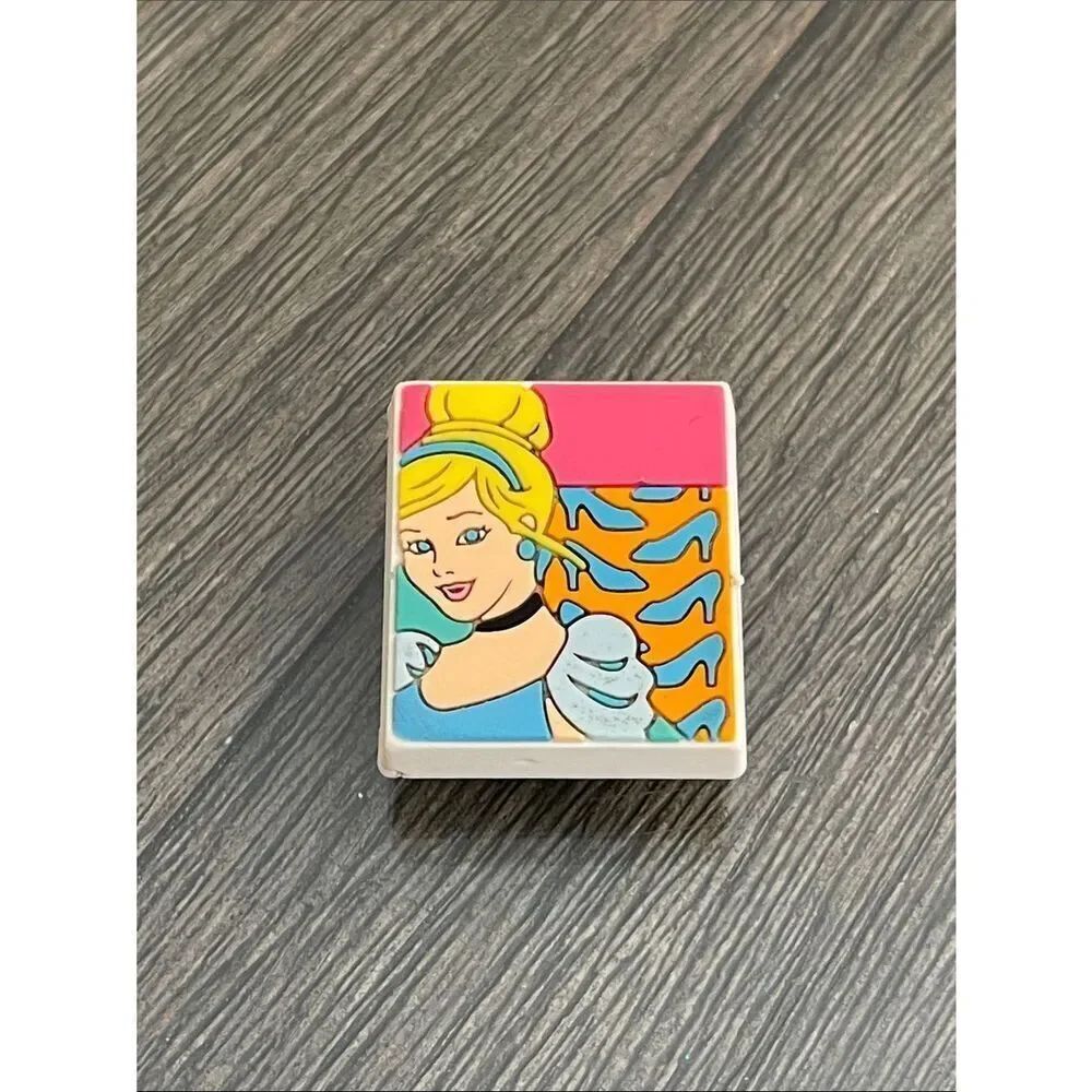 Crocs Jibbitz 2021 Disney Cinderella Charm Rectangle